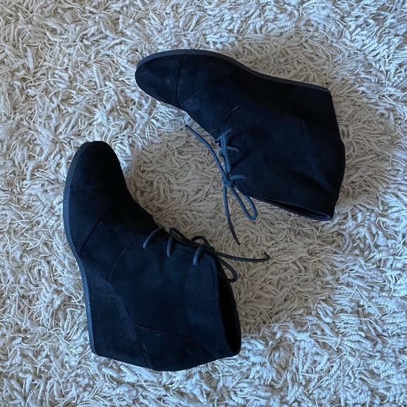 Dream Paris Tomson woman’s black suede tie Booties Wedge shoes size 10 - Picture 3 of 9